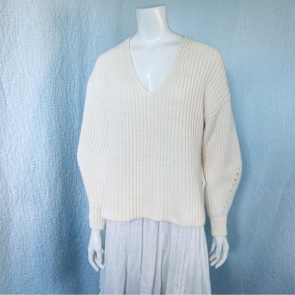 Everlane NEW Fisherman Knit Ivory Cream Vee Neck Sweater - Picture 4 of 13